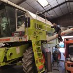 Soporte metálico reforzado para maquinaria ligera